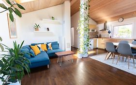 Bivalvia Apartments